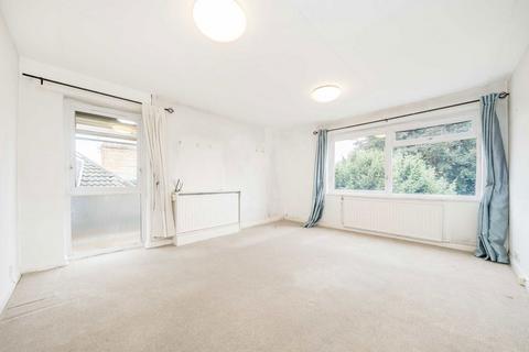 1 bedroom flat for sale, Cambridge Road, Teddington TW11