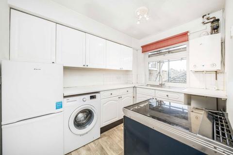 1 bedroom flat for sale, Cambridge Road, Teddington TW11