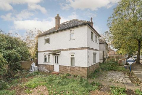 3 bedroom house for sale, Twining Avenue, Twickenham TW2