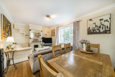 3 bedroom house for sale, Twining Avenue, Twickenham TW2