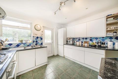 3 bedroom house for sale, Twining Avenue, Twickenham TW2