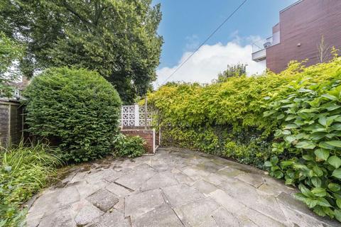 49c Strawberry Vale, Twickenham, TW1 4RX