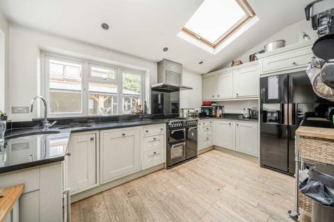 26 Riverview Gardens, Twickenham, TW1 4RT
