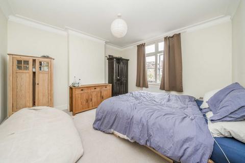 26 Riverview Gardens, Twickenham, TW1 4RT