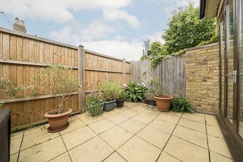 37a Hamilton Road, Twickenham, TW2 6SN