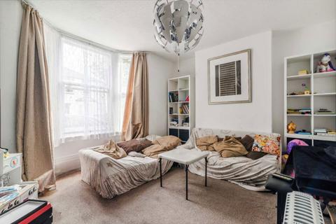 4 bedroom house for sale, Parkside Road, Hounslow TW3