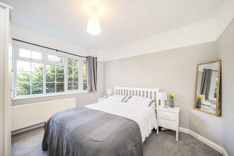 2 bedroom maisonette for sale, Kneller Road, Whitton TW2