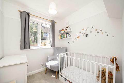 197 Kneller Road, Twickenham, TW2 7DY