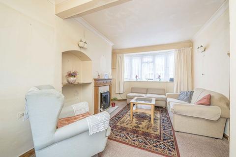 113 Fulwell Park Avenue, Twickenham, TW2 5HG