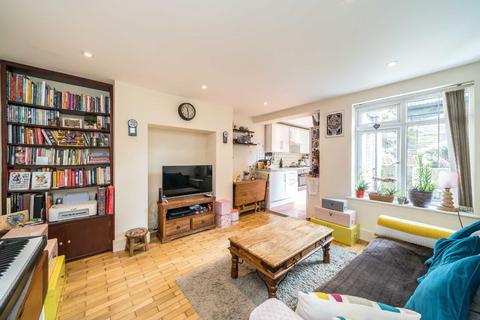 4a Queens Road, Twickenham, TW1 4EX