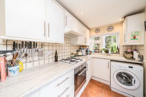 4a Queens Road, Twickenham, TW1 4EX