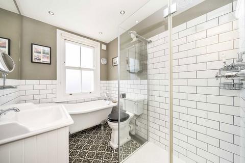 31 First Cross Road, Twickenham, TW2 5QA