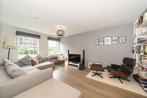 3 bedroom house to rent, Lancaster Place, Twickenham TW1