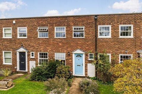 undefined, Lancaster Place, Twickenham TW1