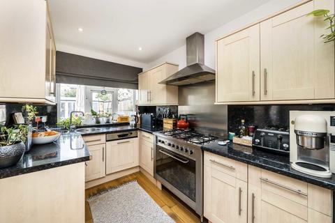 4 bedroom house for sale, Glasbrook Avenue, Whitton TW2