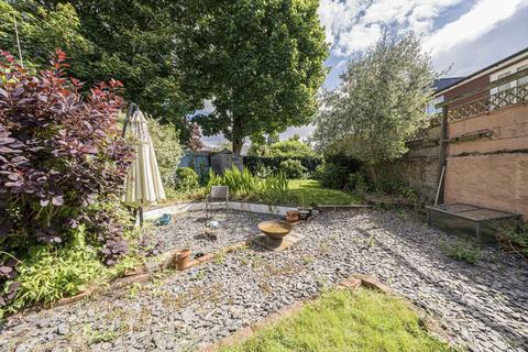 Basement Flat, 14 Strafford Road, Twickenham, TW1 3AE