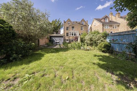 Basement Flat, 14 Strafford Road, Twickenham, TW1 3AE