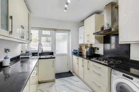 4 bedroom terraced house for sale, Hounslow Gardens, Hounslow TW3