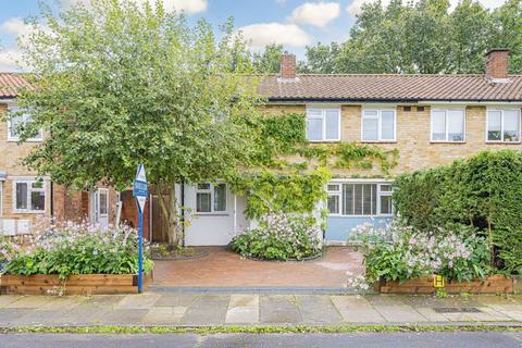 4 bedroom house for sale, Glebe Way, Feltham TW13