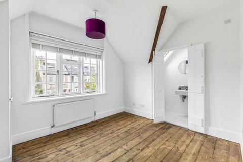 38 Campbell Road, Twickenham, TW2 5BY
