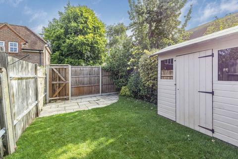 38 Campbell Road, Twickenham, TW2 5BY