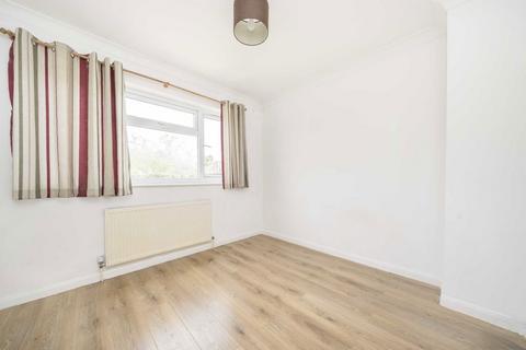 2 bedroom flat for sale, Cheltenham Avenue, Twickenham TW1