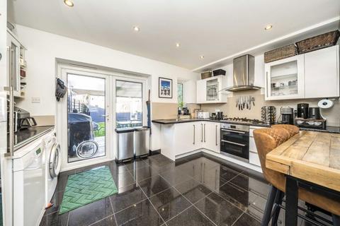 22 Butts Crescent, Hanworth, Feltham, TW13 6HQ