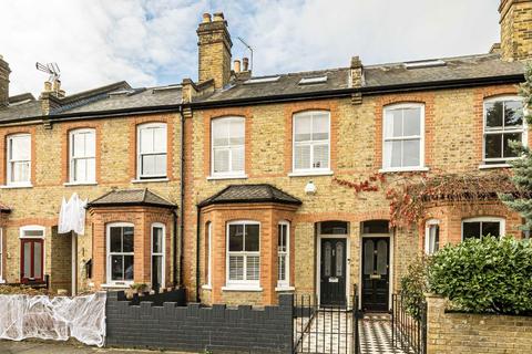 3 bedroom terraced house to rent, Heath Gardens, Twickenham TW1