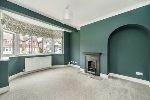 4 bedroom house for sale, Devon Avenue, Twickenham TW2