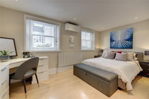 4 bedroom mews for sale, Richardsons Mews, London, W1T