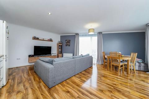 Flat 404, Leslie Hitchcock House, 21 Minter Road, Barking, IG11 0TH
