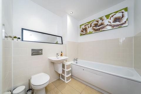 Flat 404, Leslie Hitchcock House, 21 Minter Road, Barking, IG11 0TH