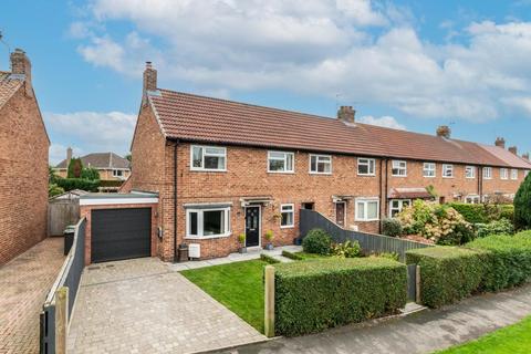 3 bedroom end of terrace house for sale, Church Lane, Dunnington, York