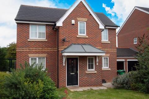 3 bedroom detached house to rent, Smedley Close, Nottingham NG8