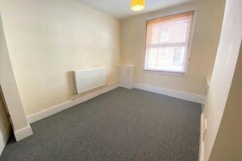 2 bedroom terraced house to rent, Salisbury Street, Northampton NN2