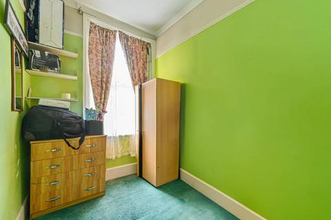 2 bedroom flat for sale, Brockley Rise, Forest Hill, London, SE23