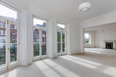 3 bedroom flat for sale, Cadogan Gardens, LONDON SW3