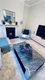 3 bedroom flat for sale, Cadogan Gardens, LONDON SW3