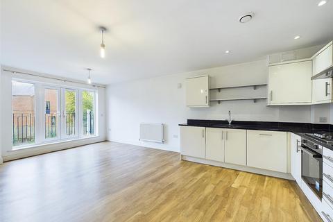 2 bedroom apartment for sale, Flowers Avenue, Ruislip HA4