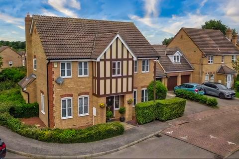 4 bedroom detached house to rent, Stagshaw Grove, Milton Keynes MK4