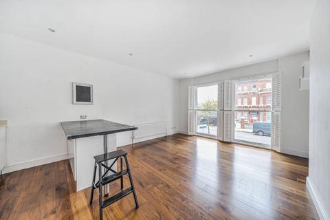 2 bedroom flat to rent, Minster Road, West Hampstead, London, NW2