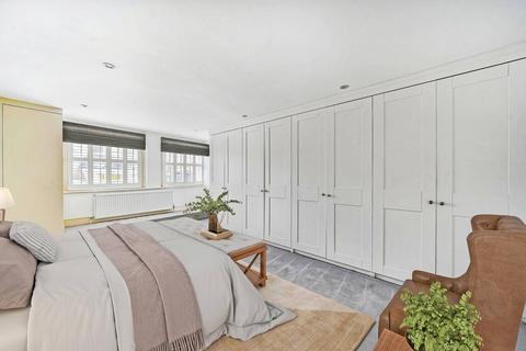 Minster Road, West Hampstead, London, NW2