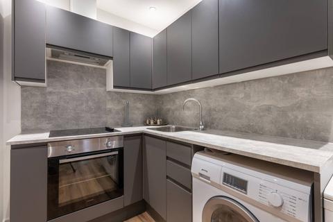 12 Wellgarth, Greenford, UB6 0RR