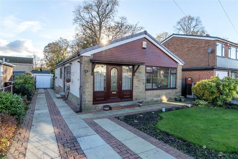 3 bedroom detached bungalow for sale, Parkways Grove, Oulton, Leeds, West Yorkshire