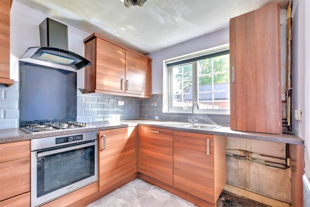 Kitchen 1.jpeg
