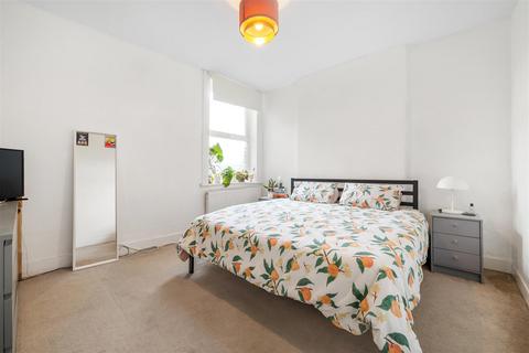 2 bedroom flat for sale, Auckland Hill, West Norwood, SE27