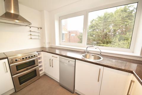 2 bedroom apartment for sale, Waldegrave Road, Teddington TW11