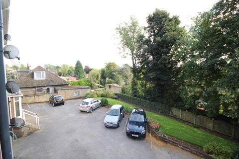 3 bedroom flat to rent, Hazelhurst Court , ,