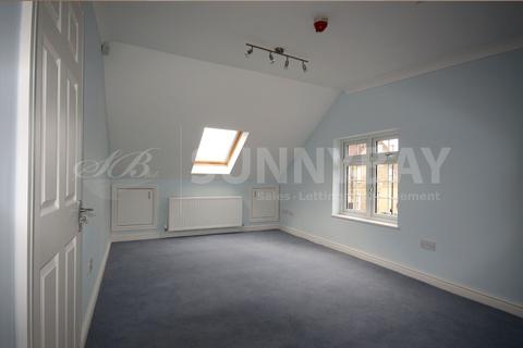 5 bedroom terraced house to rent, Lakehall Road, Thornton Heath CR7