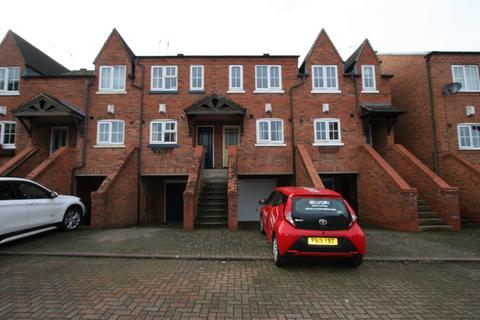 2 bedroom detached house to rent, The Roods, Rothley LE7